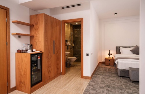 Kentron Hotel | Revive Boutique Hotel