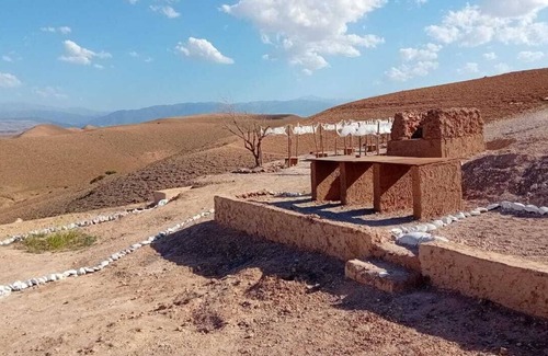 Nzala Complejo | Revolution Stone Cliff Eco Resort
