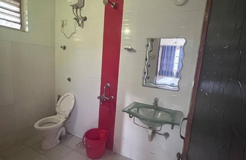 Arpora Hotel | Rewas Guest House