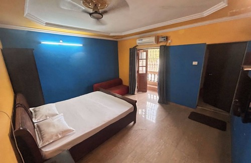 Arpora Hotel | Rewas Guest House