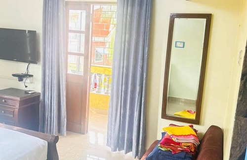 Arpora Hotel | Rewas Guest House