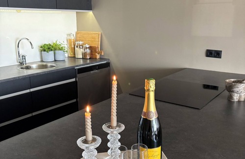 Arbær Apartamento | Reykjavik 3-bedroom apartment close to nature and Golden Circle