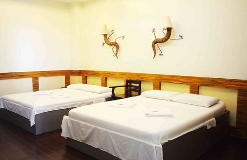 Cogon Hotel | Reyna's The Haven and Gardens