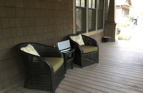 Lake Oconee Cabaña | Reynolds Lake Oconee Cottage, 2 Miles from the Ritz Carlton.