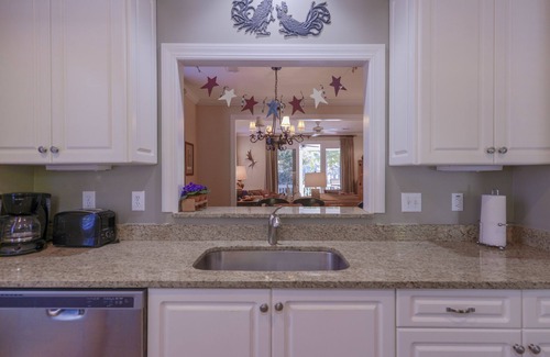 Lake Oconee Villa | Reynolds Lake Oconee 2BR, 2BA renovado / redecorado