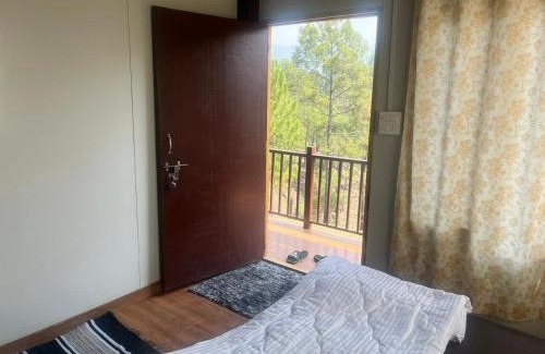 Almora Cama Y Desayuno | Reys Cafe and Boutique Cottage - A Jungle Stay