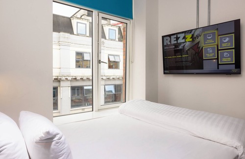 City Centre Dublin Hotel | REZz Temple Bar, Dublin