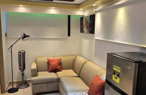 Isla Verde Apartamento | RH Los angeles APT/#4/ elegant suit 2do floor airport front