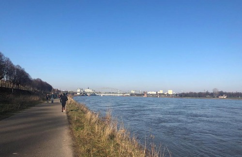 Rodenkirchen Apartamento | Rheinblick Sommershof