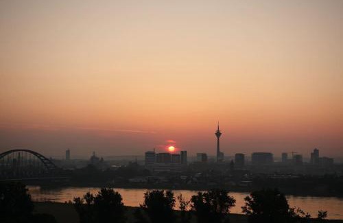 Hammfeld Apartamento | Rheinblick - Wohnung direkt bei Düsseldorf mit toller Aussicht