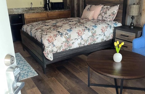 Gardiner Cabina | Rhodopa Lodge at Yellowstone rooms