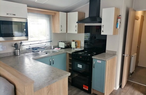 St Leonards-On-Sea Apartamento | Rhodown - sun on the terrace all round