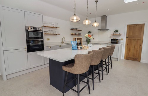 Cwmtirmynach Cabaña | RHOS LAS, pet friendly, character holiday cottage in Cerrigydrudion