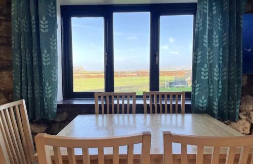 Crynant Casa | Rhossili's Retreat - AONB - Gower Rural Sleeps up to 6