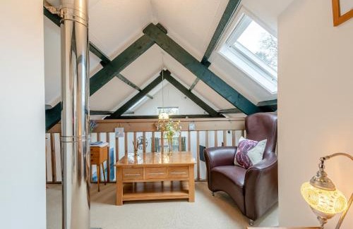 Llanfihangel-Ystrad Casa | Rhydyfran Coach House