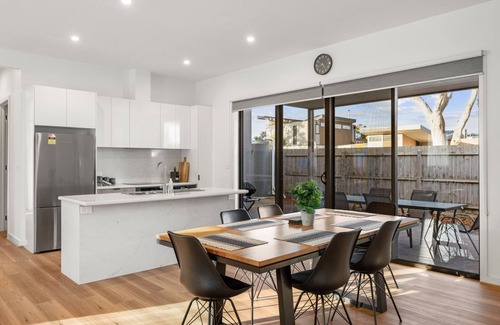 Rhyll Casa | Rhyll Delight in Rhyll