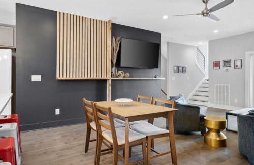 Katie Hill Neighborhood Casa | Rhythm and View - Broadway Groups Secure Garage