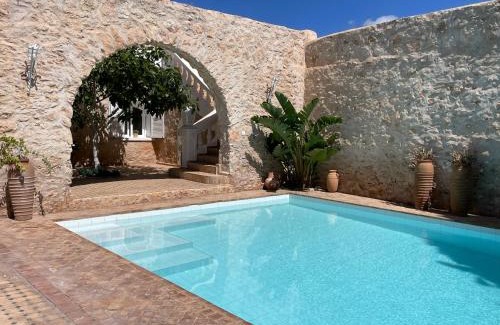 Ida Ougourd Cama Y Desayuno | Riad ALBAYDA Suite-terrasse piscine