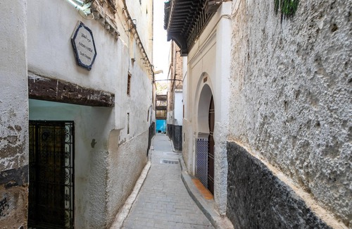 R'habet Zbib Casa | Riad Ancestral au Cœur de la Médina de Fès Avec Superbe Terrasse Panoramique