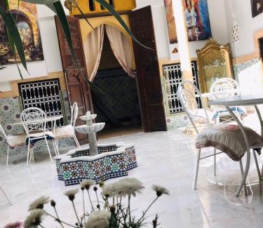 Medina of Rabat Cama Y Desayuno | RIAD ESMERALDA By Dar Ouezzani