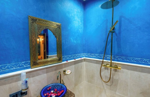 Oulad Khallouf Casa | Riad la perle bleue Marrakech