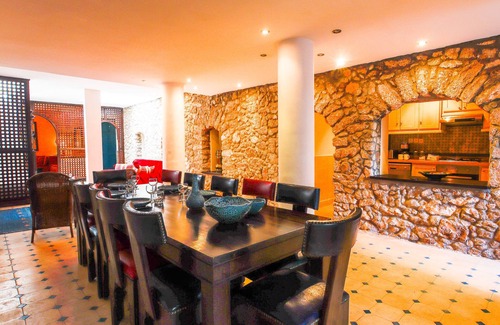 Tamrhakht Villa | Riad Mirabelle-Villa-Baño para personas con movilidad reducida-Vista al mar