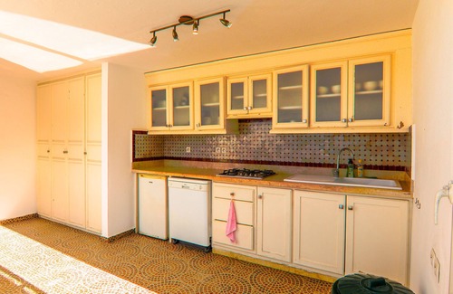 Tamrhakht Villa | Riad Mirabelle-Villa-Baño para personas con movilidad reducida-Vista al mar