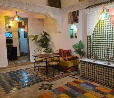 El Ayoun Casa | Riad Mounadim Fes