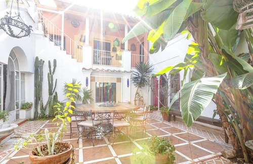 Trastevere Villa | Riad Riari