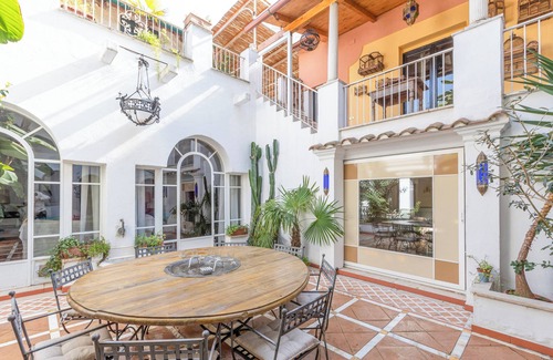Trastevere Villa | Riad Riari
