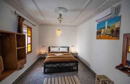 Ain Azlitan Casa | Riad Tafoukt Fes