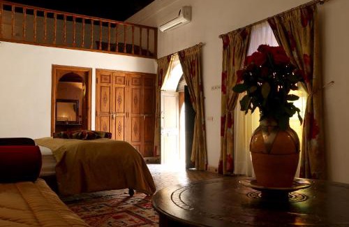 Sidi Bou Amar Casa | Riad Tahar Oasis