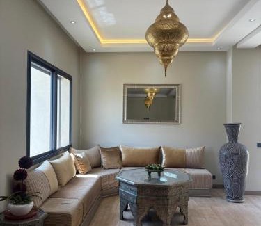 Deroua Cama Y Desayuno | Riad Villa Alain mohamed V airport