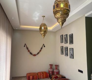 Deroua Cama Y Desayuno | Riad Villa Alain mohamed V airport