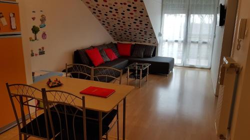 Cserkeszolo Apartamento | Riadorma Apartman