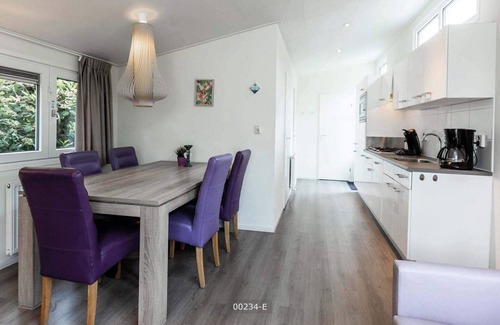 Helvoirt Chalet De Esquí | ✓ Rialto at Résidence de Leuvert ✓ Holiday home for 6 persons ✓ Located near Den Bosch (Noord-Brabant) ✓ Near De IJzeren Man ✓ Book directly through the park