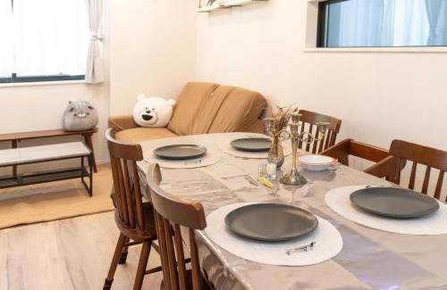 Sumida Casa | RIAUS 新築一軒家貸切 最大6名 family歓迎 空港や観光地直通