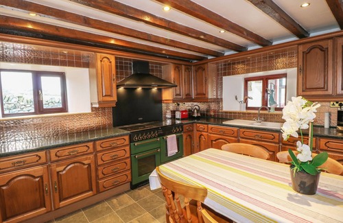 Holestone Moor Cabaña | RIBER VIEW GRANERO, admite mascotas en Ashover, Ref 996351