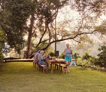 Deniyaya Villa | Richiland Tea Estate Bungalow