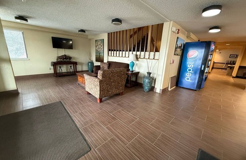 Sidney Hotel | Richland Inn & Suites