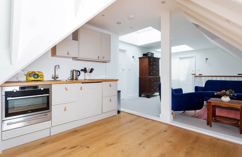 Mortlake Apartamento | Richmond Accents, by Veeve