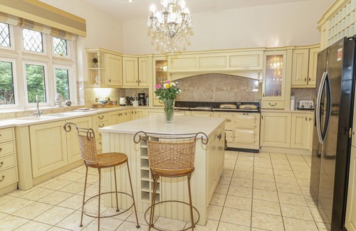 Saint Asaph Cabaña | Richmond Hall, ST ASAPH