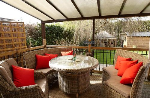 Romsey Casa | Richmond Lane Guest House - AA Accredited