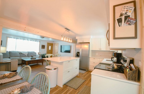 Iron River Casa | Ride your ATVs and snowmobiles directly from the house!