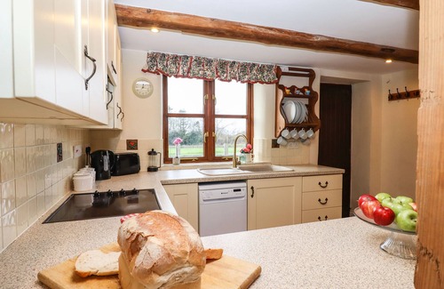 Brayford Cabaña | RIDGE COTTAGE, pet friendly, character holiday cottage in Parracombe