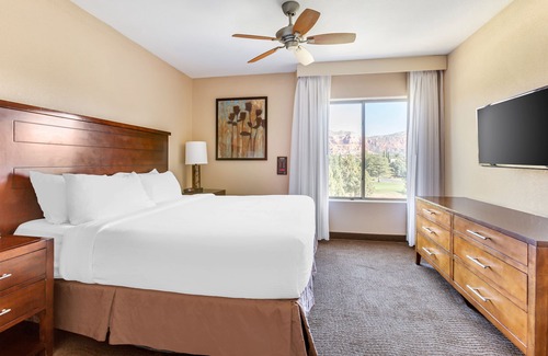 Oak Creek Complejo | Ridge on Sedona - 1 BEDROOM 1 KING SUITE WITH ACCESSIBLE TUB