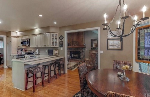 Wildwood Mountain Casa | ¡Nuevos descuentos de listado para octubre! Highlands, NC