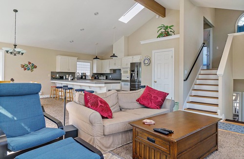 Park Hill Casa | Ridgecrest Retreat: 3 BR, 2.5 BA House in Cambria, Sleeps 6