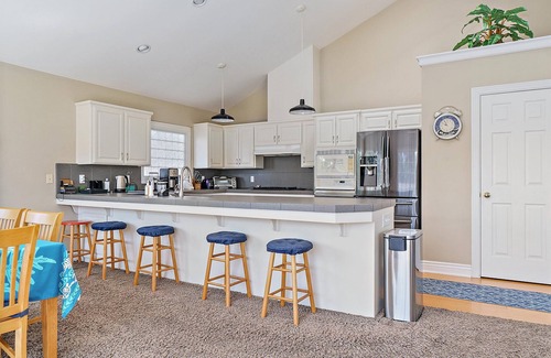 Park Hill Casa | Ridgecrest Retreat: 3 BR, 2.5 BA House in Cambria, Sleeps 6