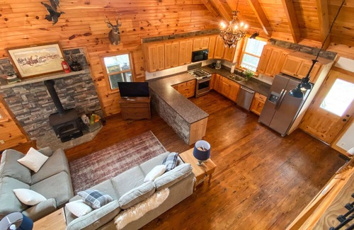 Dowelltown Cabina | Ridgeline Cabin at Center Hill Lake